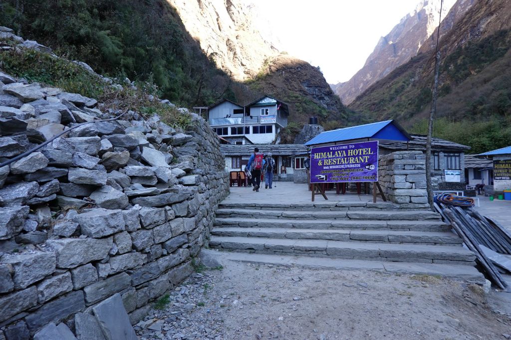 Passage par le village d' Himalaya